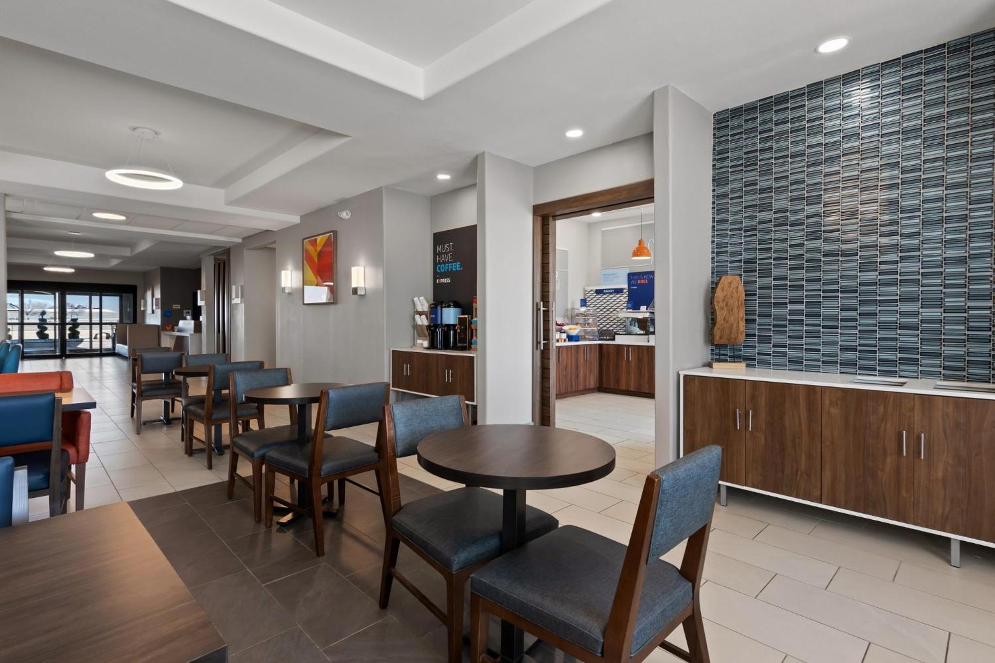 Holiday Inn Express & Suites Oklahoma City Nw - Quail Springs By Ihg Luaran gambar