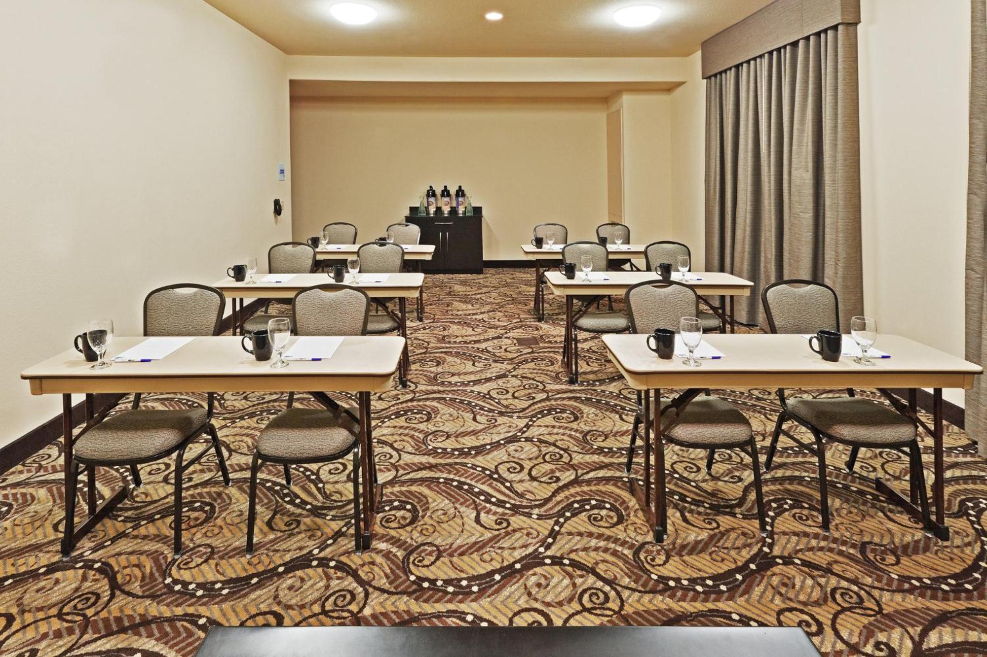 Holiday Inn Express & Suites Oklahoma City Nw - Quail Springs By Ihg Luaran gambar